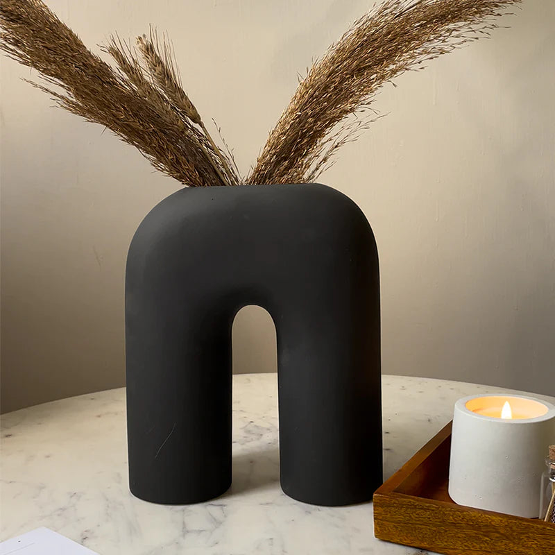 Sleek metal wall planters-Vogue U-Shaped Vase | Multiple Colors