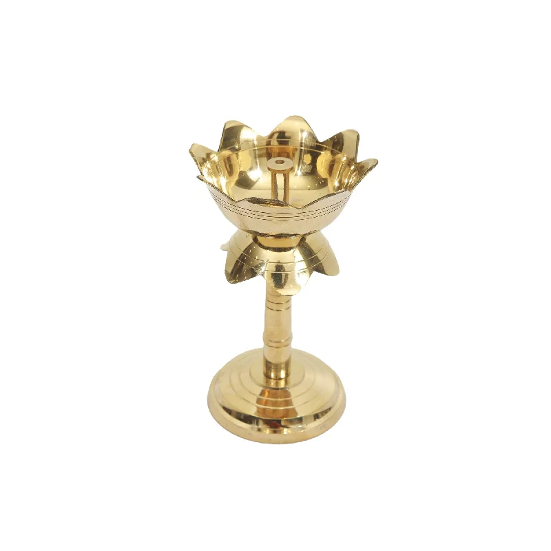 Cute cat-themed figurines-Brass Kamal Stand